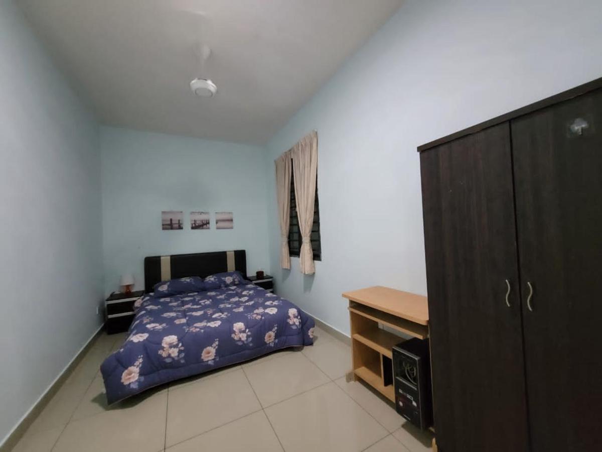HOMESTAY D'Univ 360 PLACE Seri Kembangan Luaran gambar