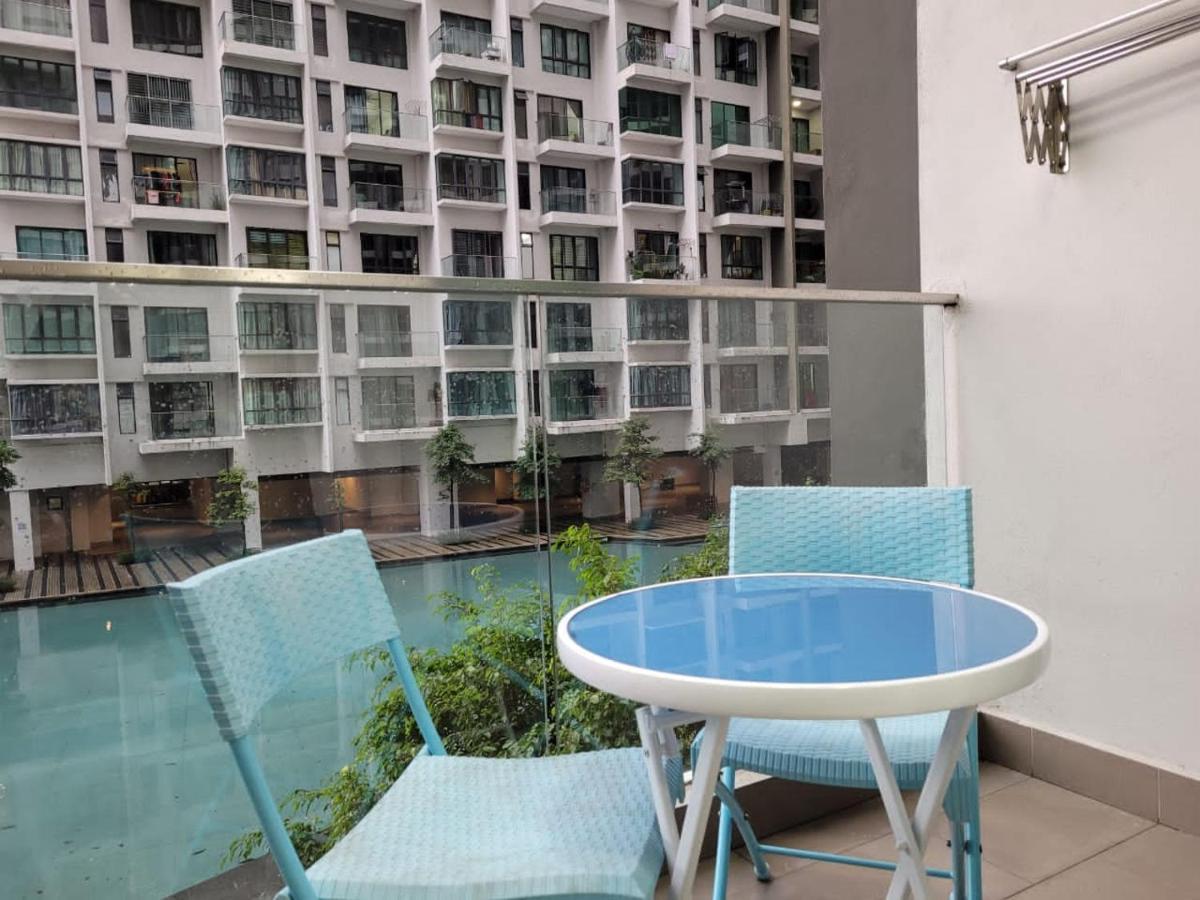 HOMESTAY D'Univ 360 PLACE Seri Kembangan Luaran gambar